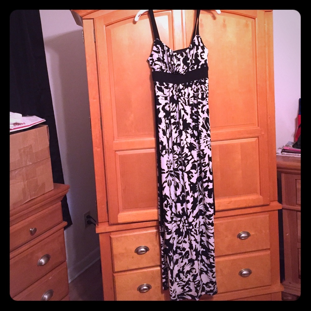 Roulette Black and White Maxi Dress
